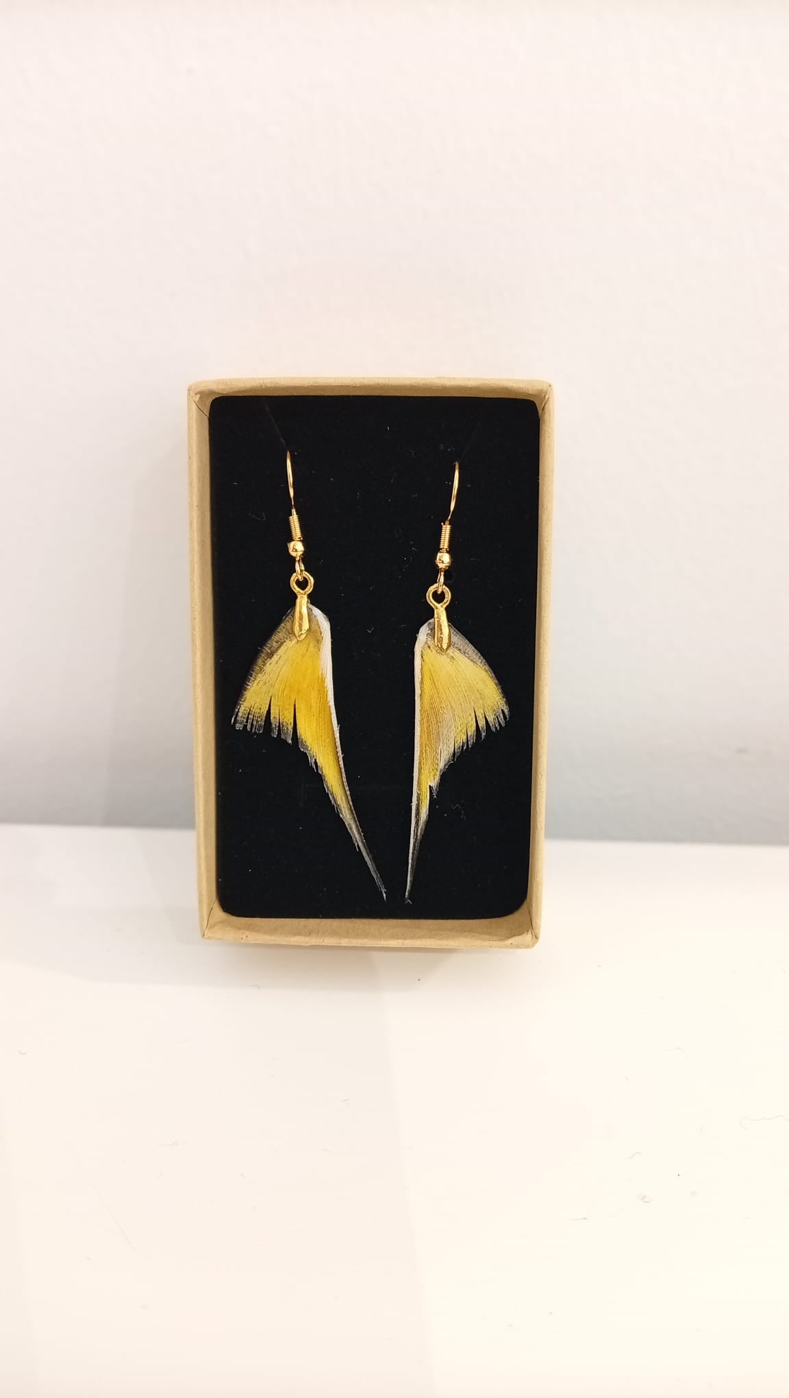Ryoshi pendientes alitas