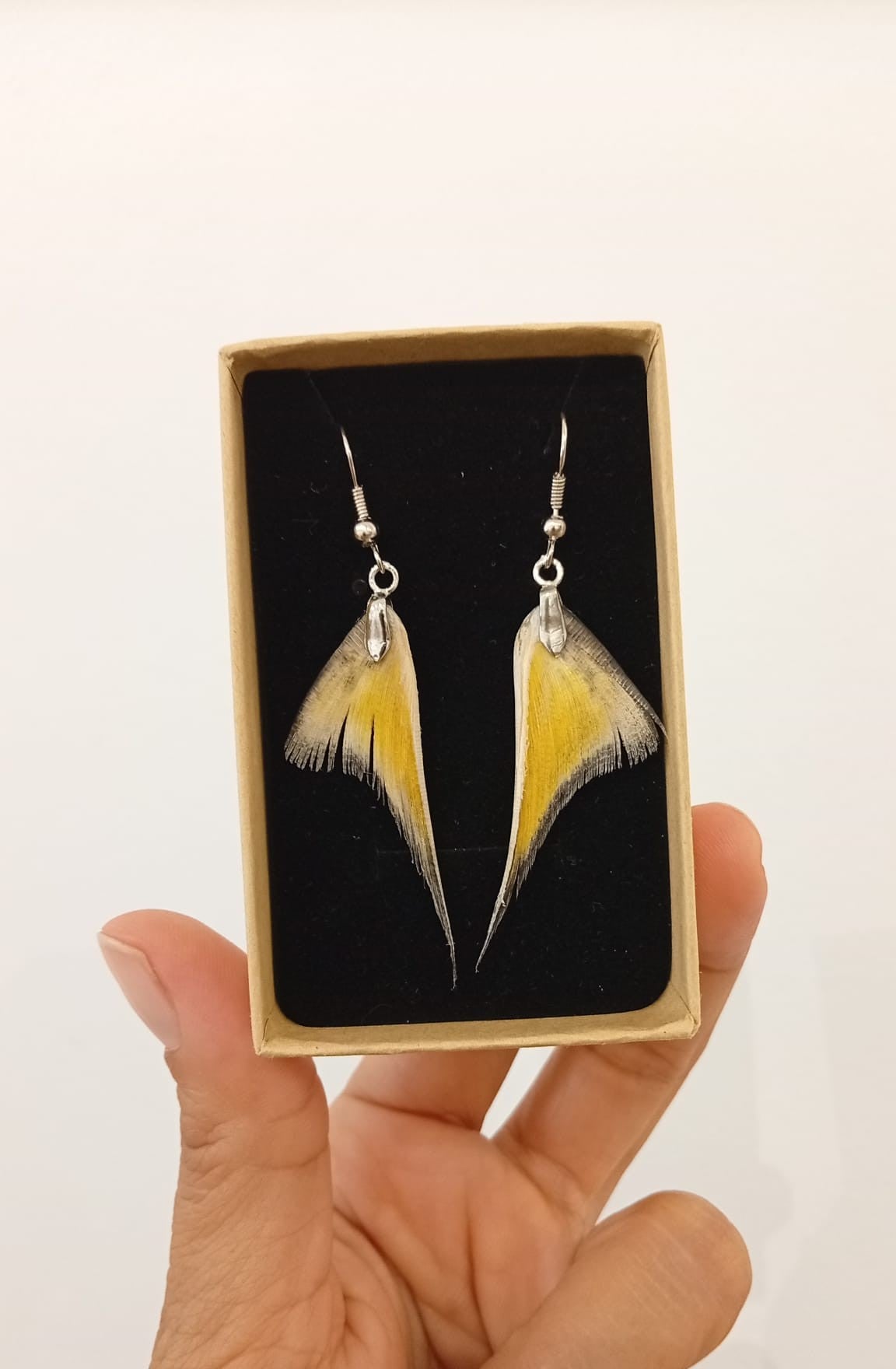 Ryoshi pendientes alitas